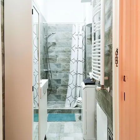 Appartement Ditroi Large