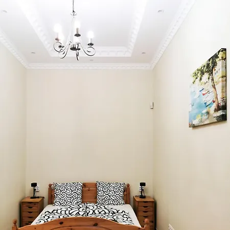 דירה Ditroi Large