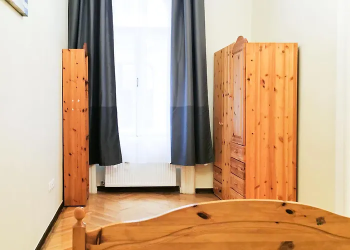 Ditroi Large * Boedapest