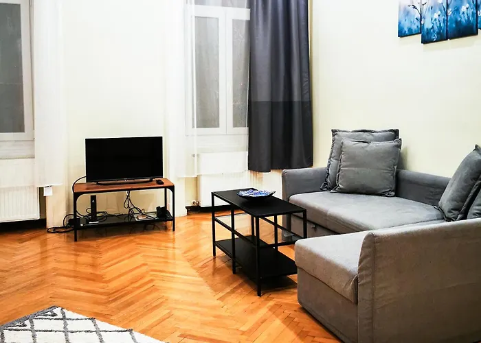 Ditroi Large Apartamento Budapeste